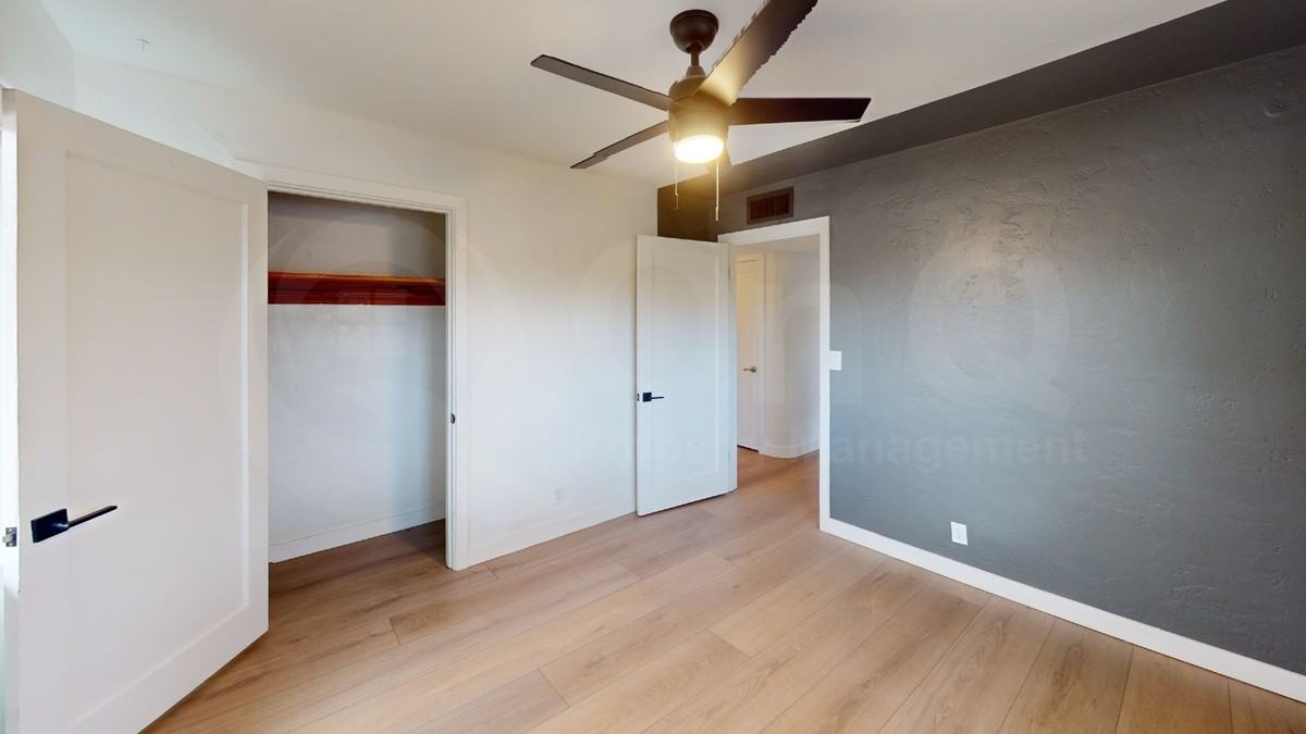 2528 N Stewart Ave - Photo 6 of 22