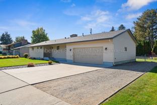 219 N Mitchell Dr - Photo 1 of 1