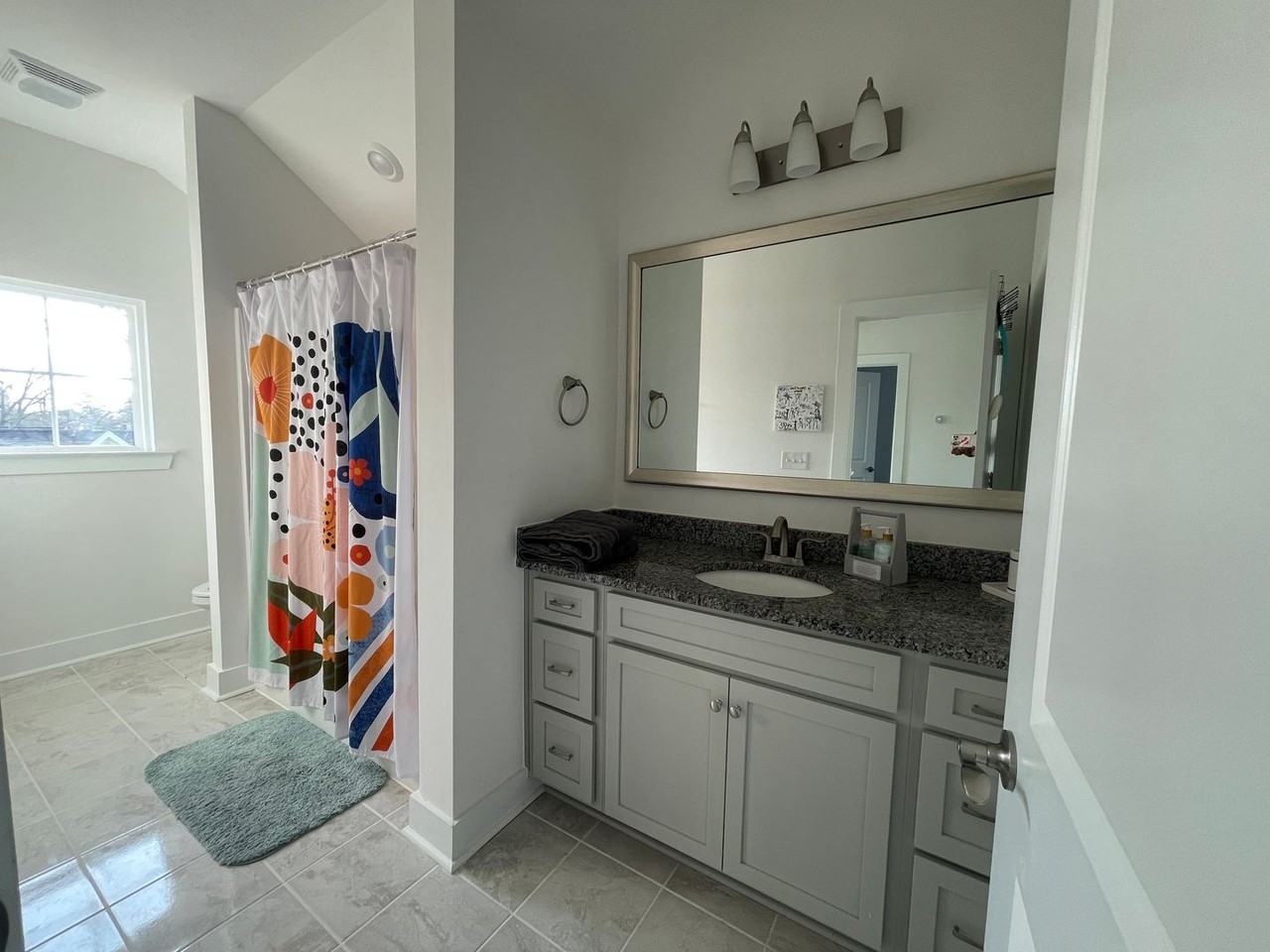 210 Saint Anns Aly - Photo 7 of 10