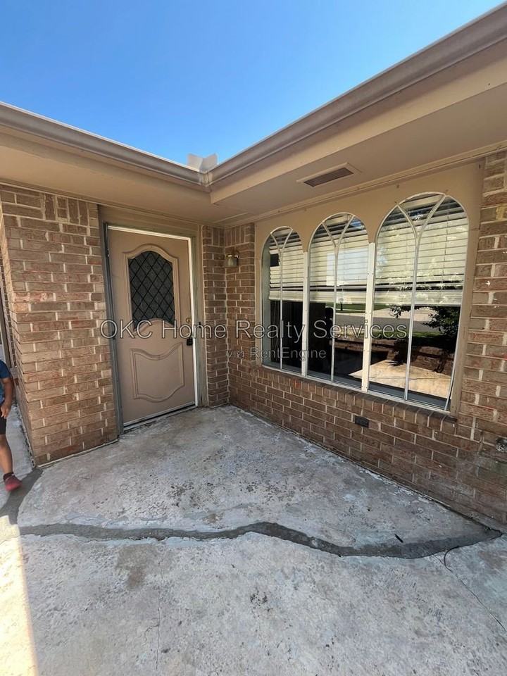 3604 Willow Springs Dr - Photo 3 of 12