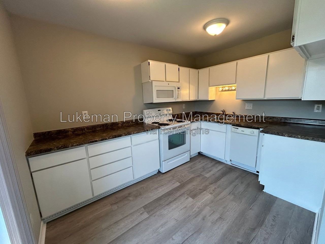 4033 S Rose St #4033-4039 - Photo 2 of 6