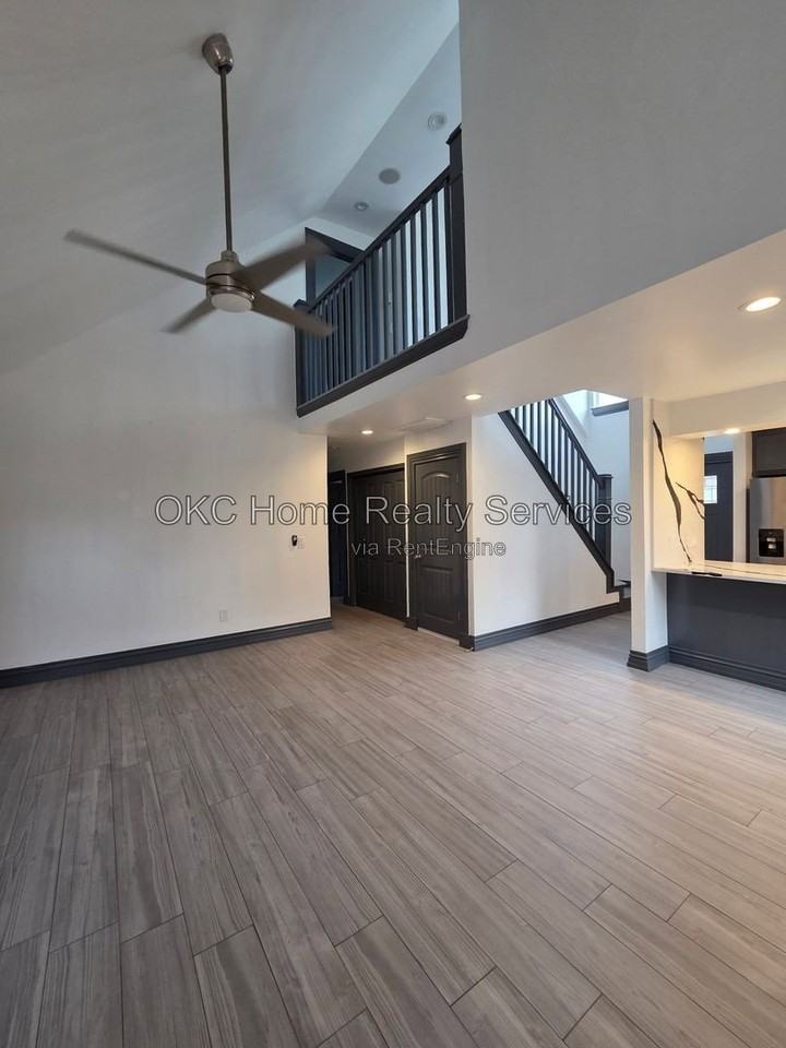 216 Nw 120th St - Photo 7 of 34