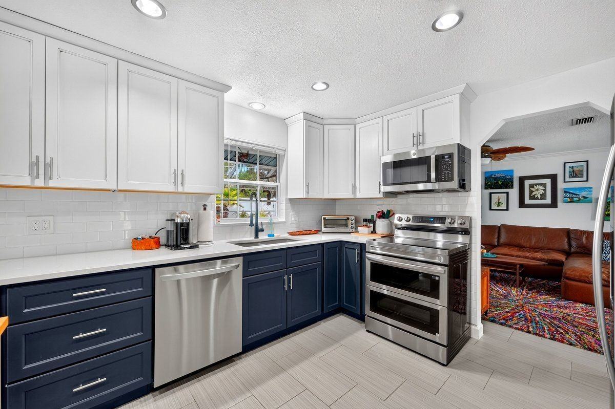 237 Brittany Ave - Photo 4 of 16