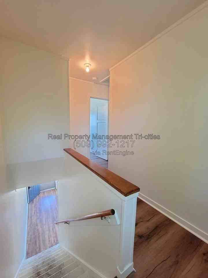 939 Long Ave - Photo 6 of 17