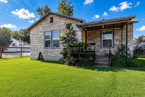 featured image of 454 Astor St
