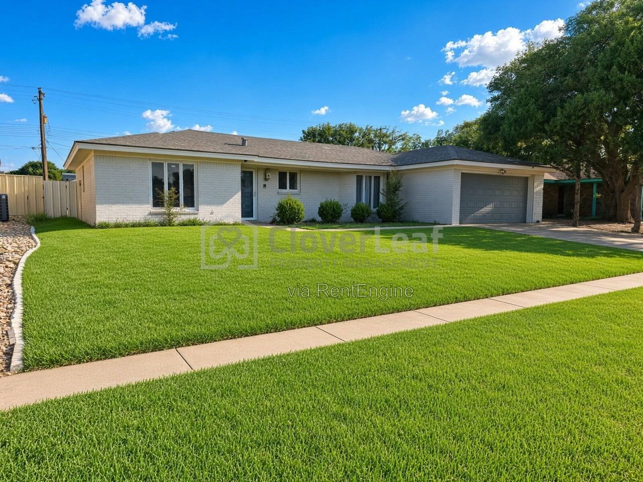 2805 78th St - Photo 2 of 32