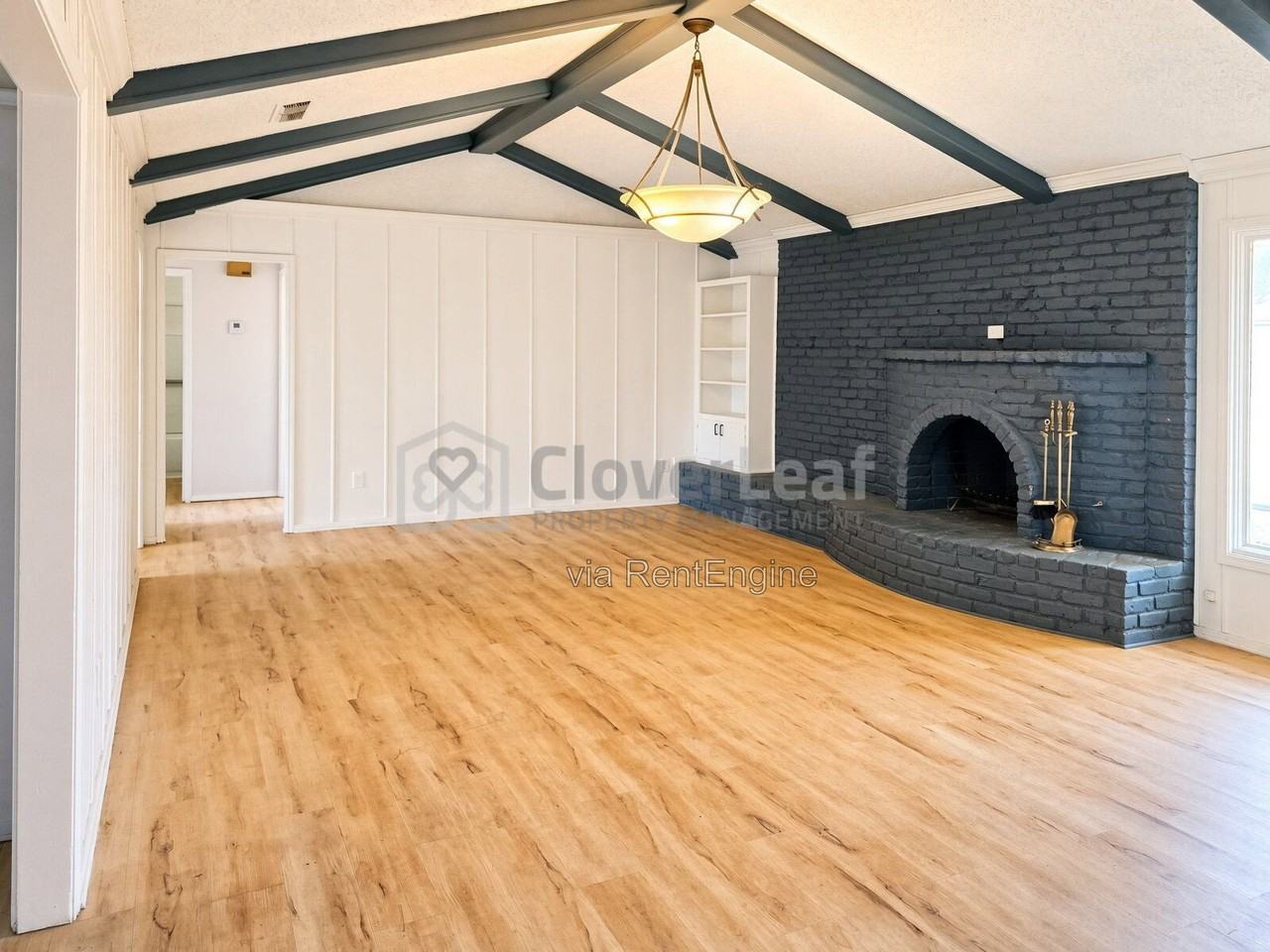 2805 78th St - Photo 7 of 32