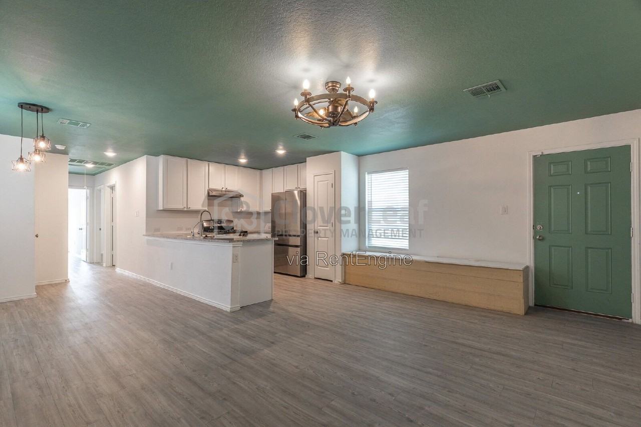 8140 Nube Medina - Photo 6 of 33