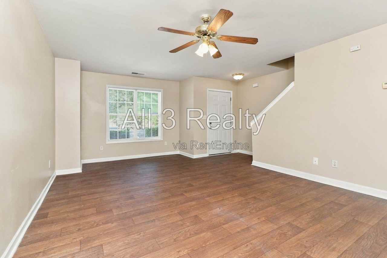 156 Hiram Ter - Photo 5 of 19
