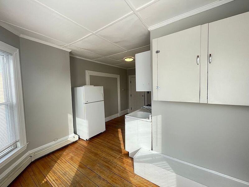 12 Court St #5 - Photo 4 of 9