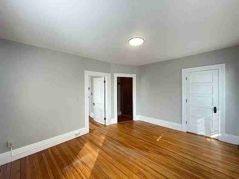 12 Court St #5 - Photo 6 of 9