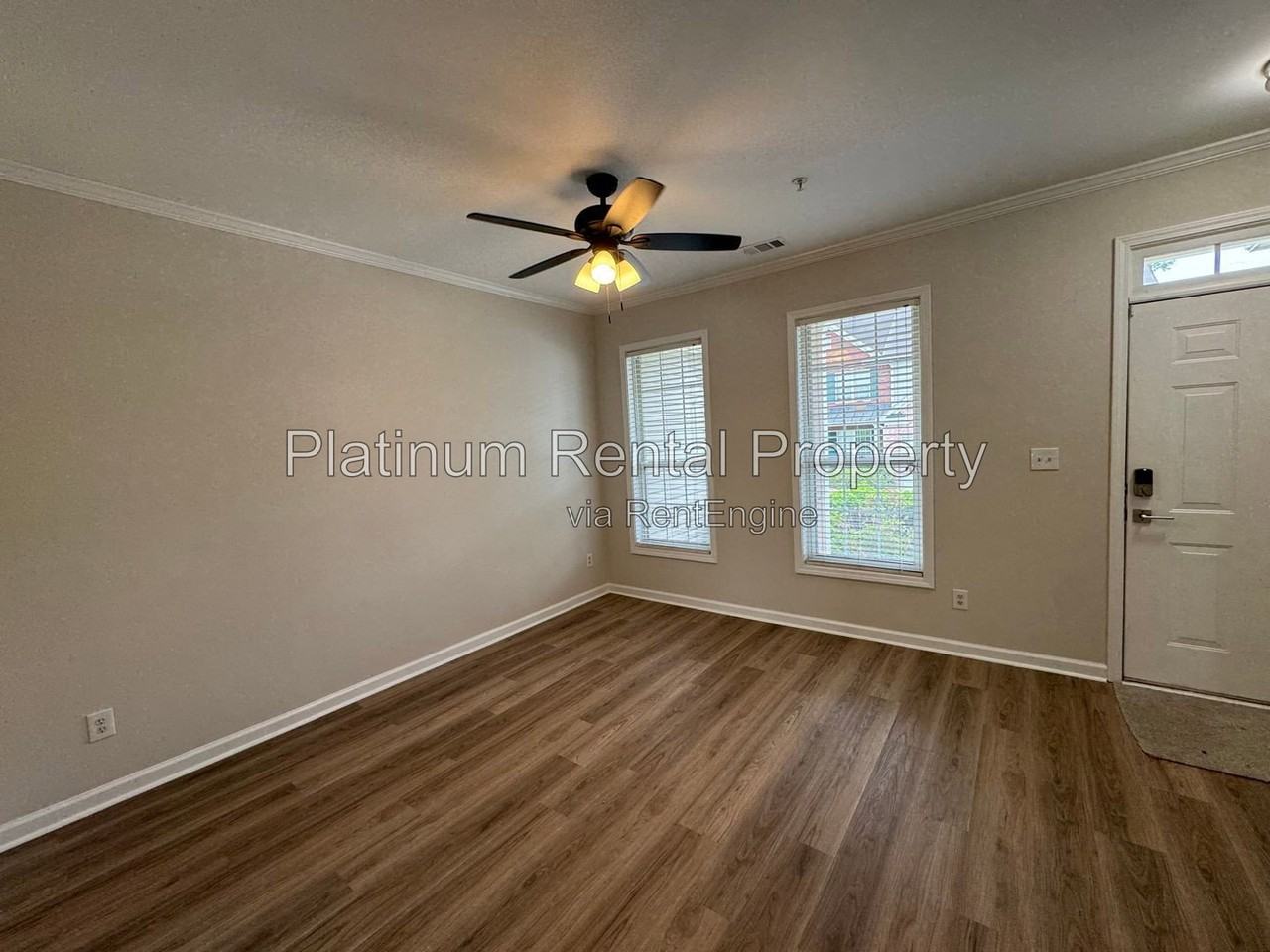 2611 Avery Park Cir - Photo 5 of 33