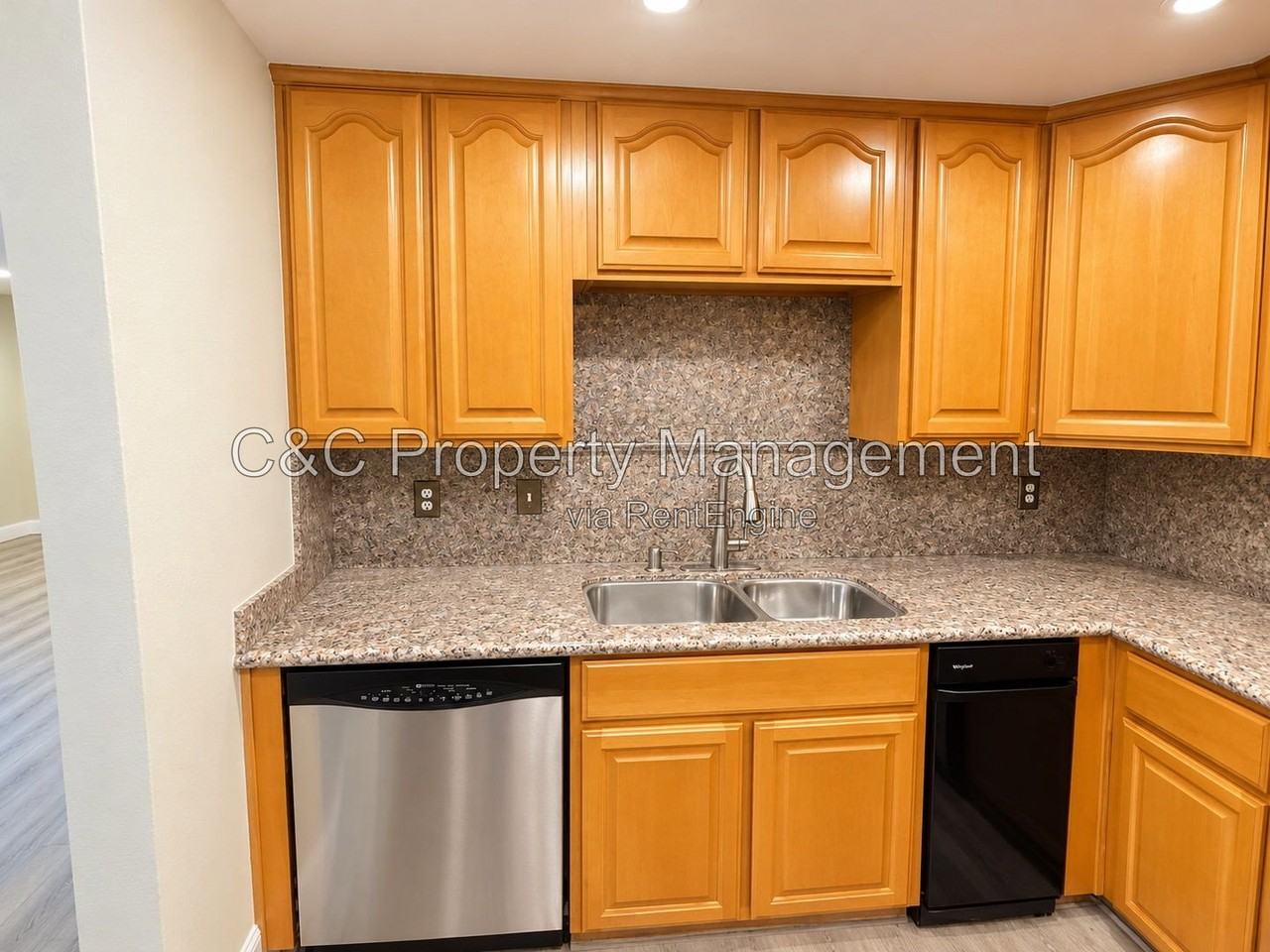 42 Muirfield Ct - Photo 4 of 21