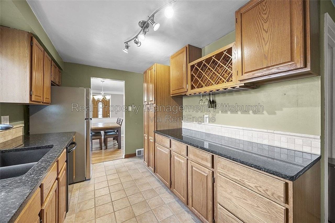 235 Mcmonagle Ave - Photo 4 of 22