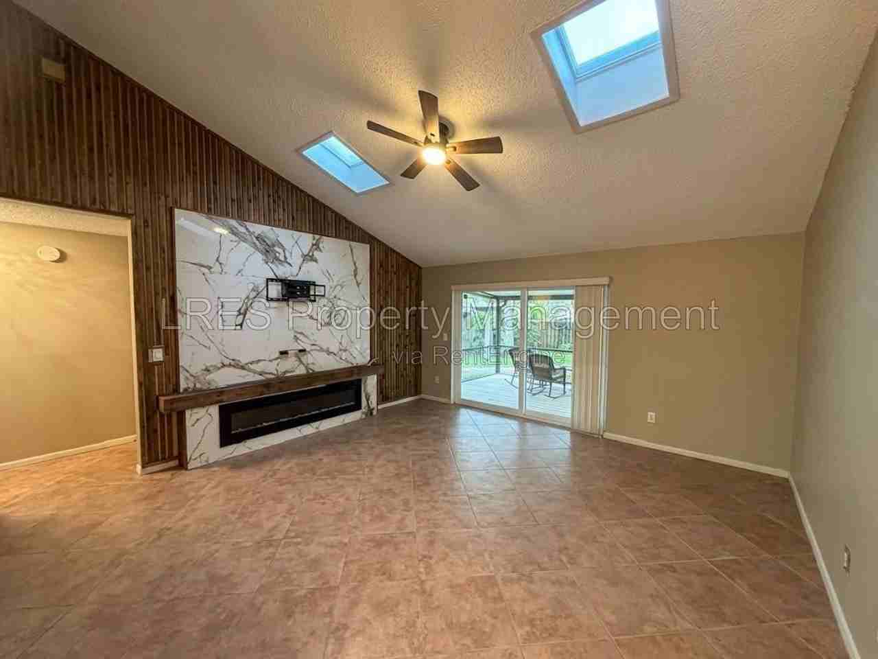 205 Morning Glory Dr - Photo 5 of 28