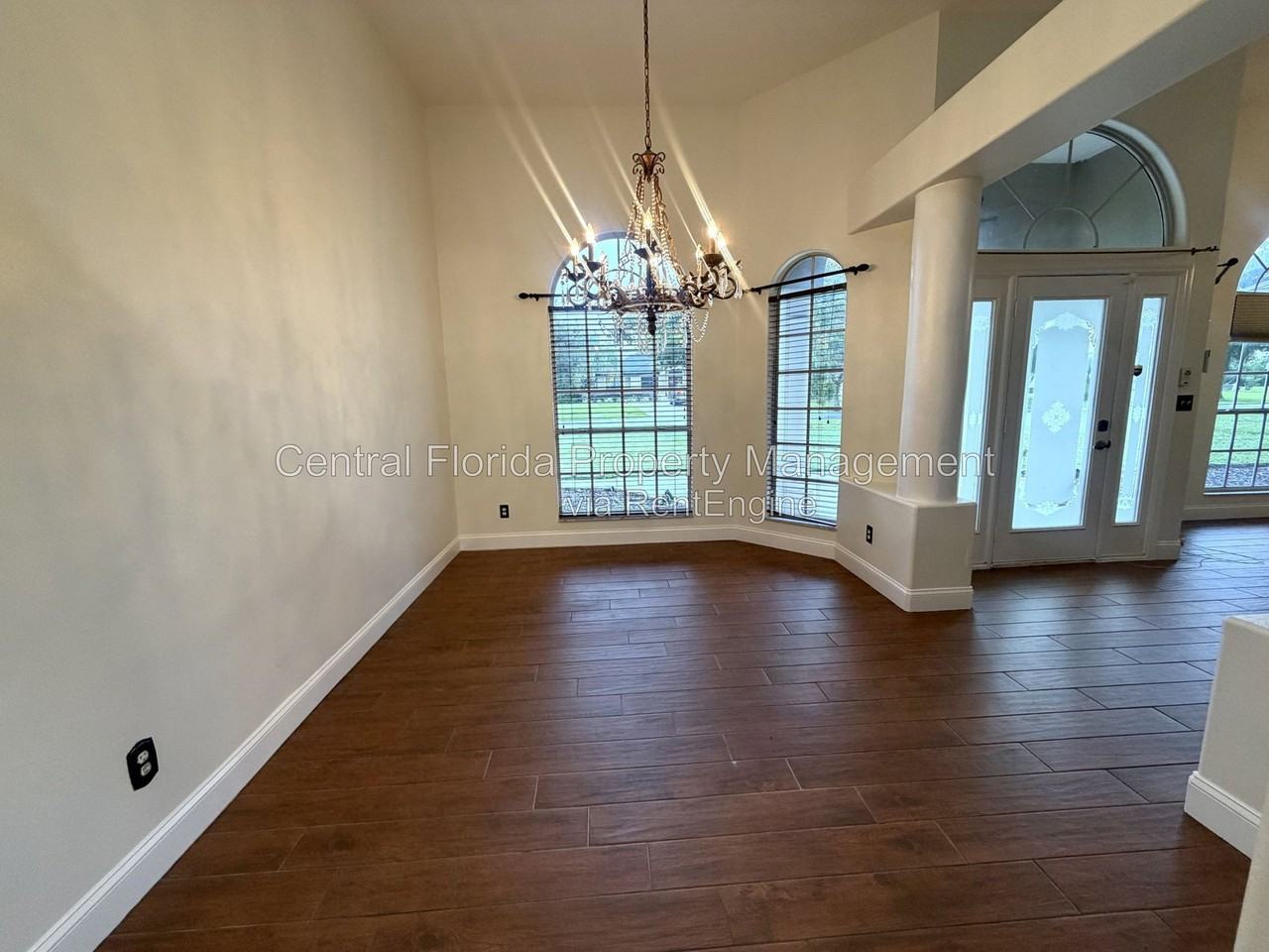 12639 Lake Ridge Cir - Photo 6 of 28