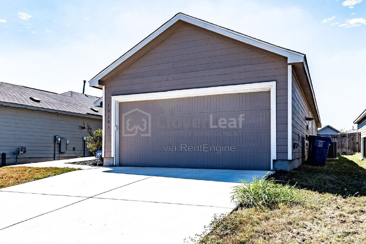 10107 Kersey Ml - Photo 2 of 30