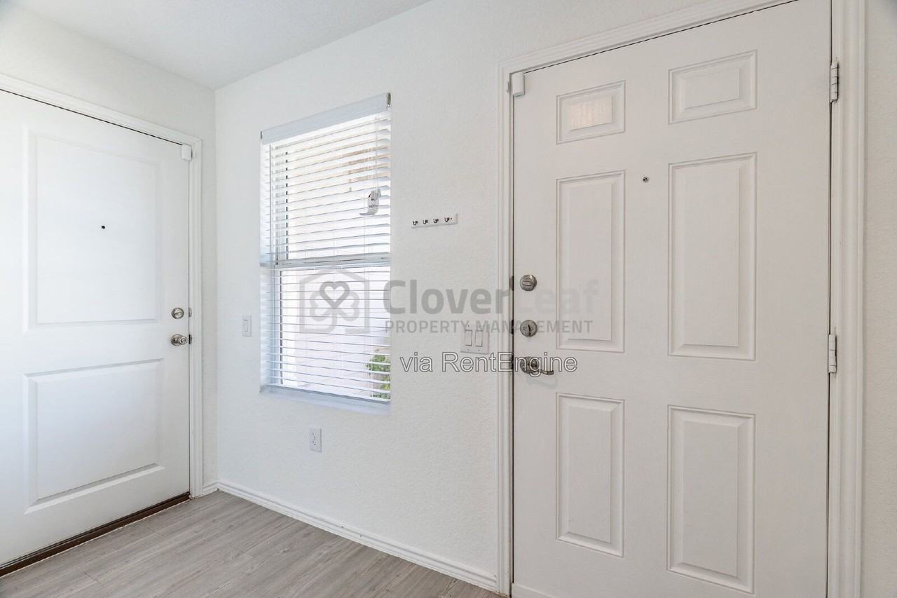 10107 Kersey Ml - Photo 5 of 30