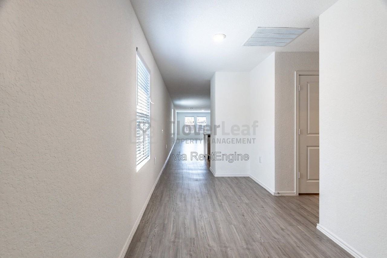10107 Kersey Ml - Photo 6 of 30
