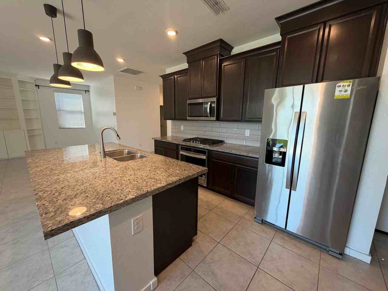 14225 W Surrey Dr - Photo 3 of 21