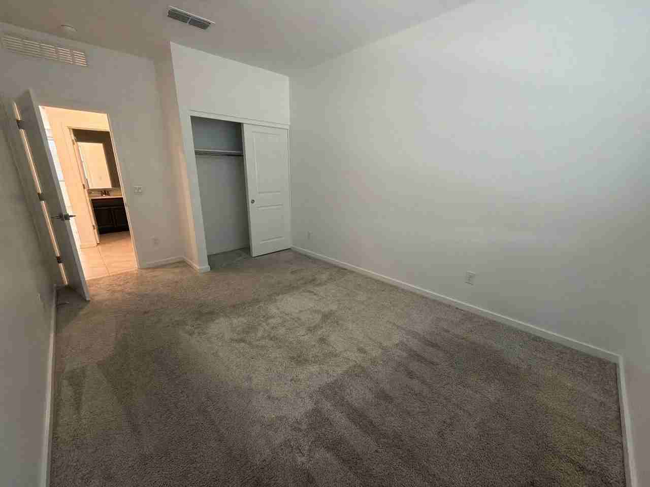 14225 W Surrey Dr - Photo 6 of 21