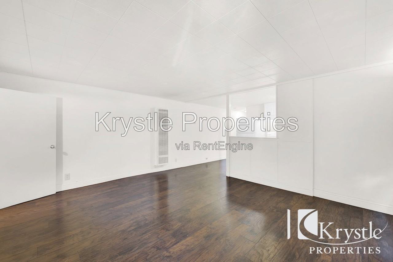 1450 1/2 Louisiana St - Photo 4 of 19