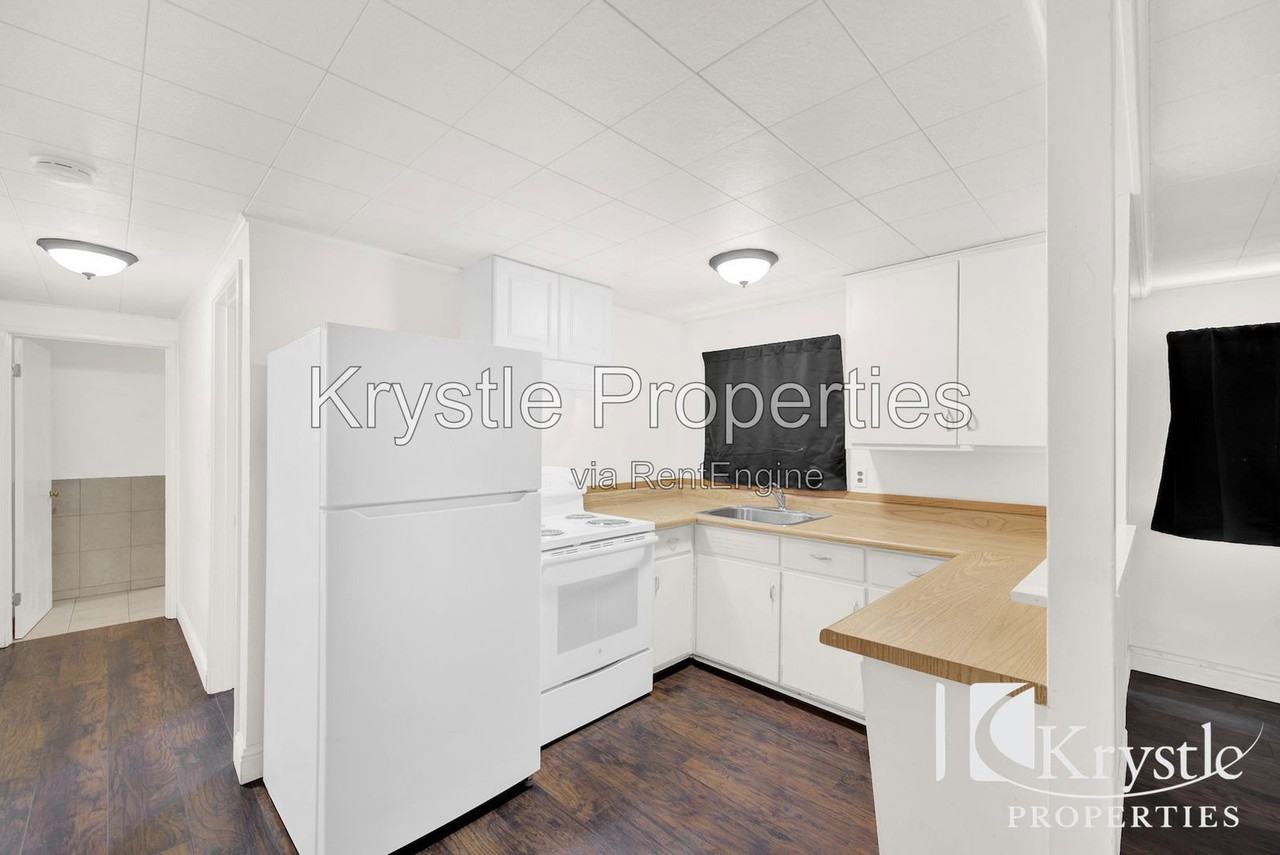 1450 1/2 Louisiana St - Photo 7 of 19