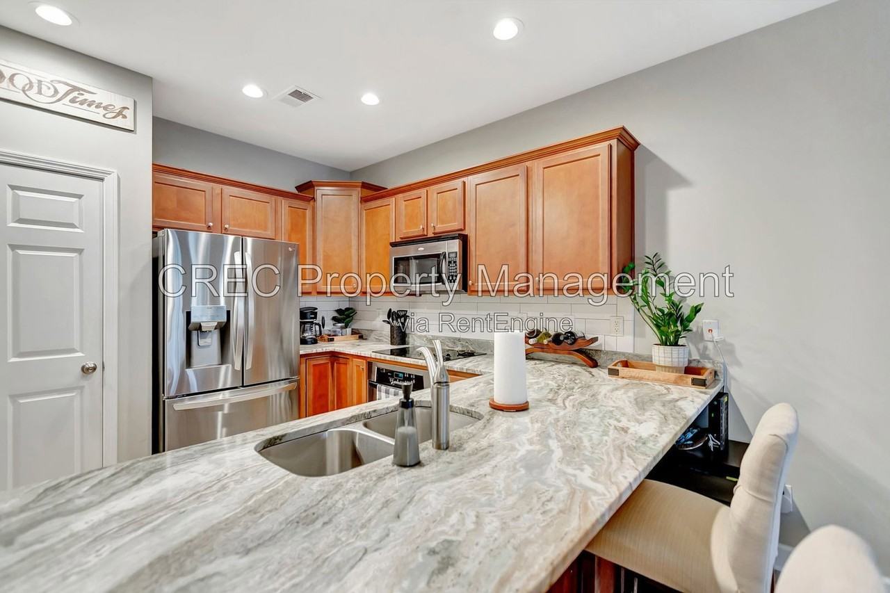 2365 Kings Gate Ln - Photo 6 of 35
