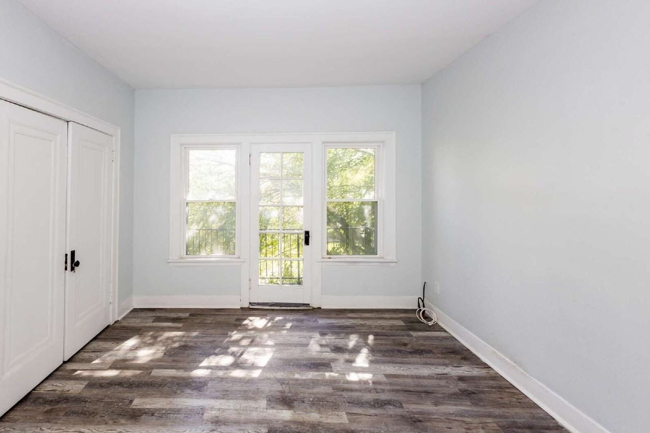 3300 E 149th St #6 - Photo 2 of 11