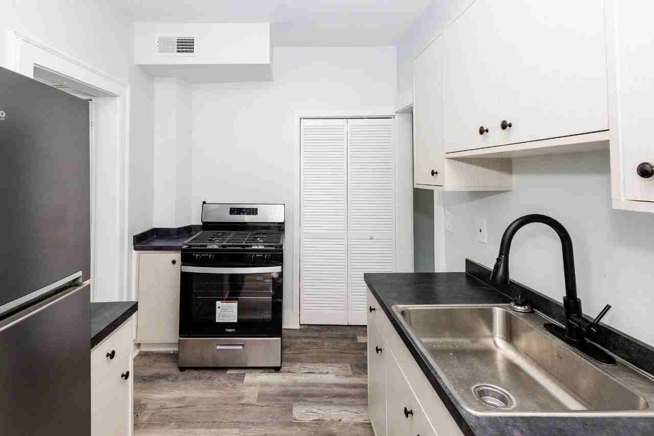 3300 E 149th St #6 - Photo 6 of 11