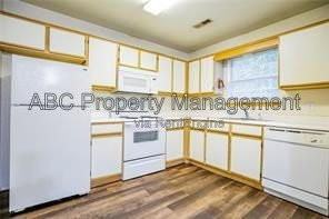 48 S Locust St - Photo 3 of 14