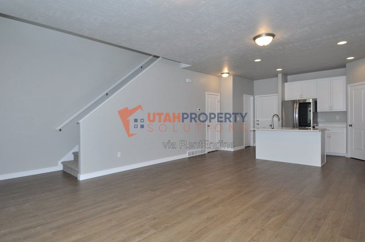 15080 S Wild Horse Way - Photo 5 of 24