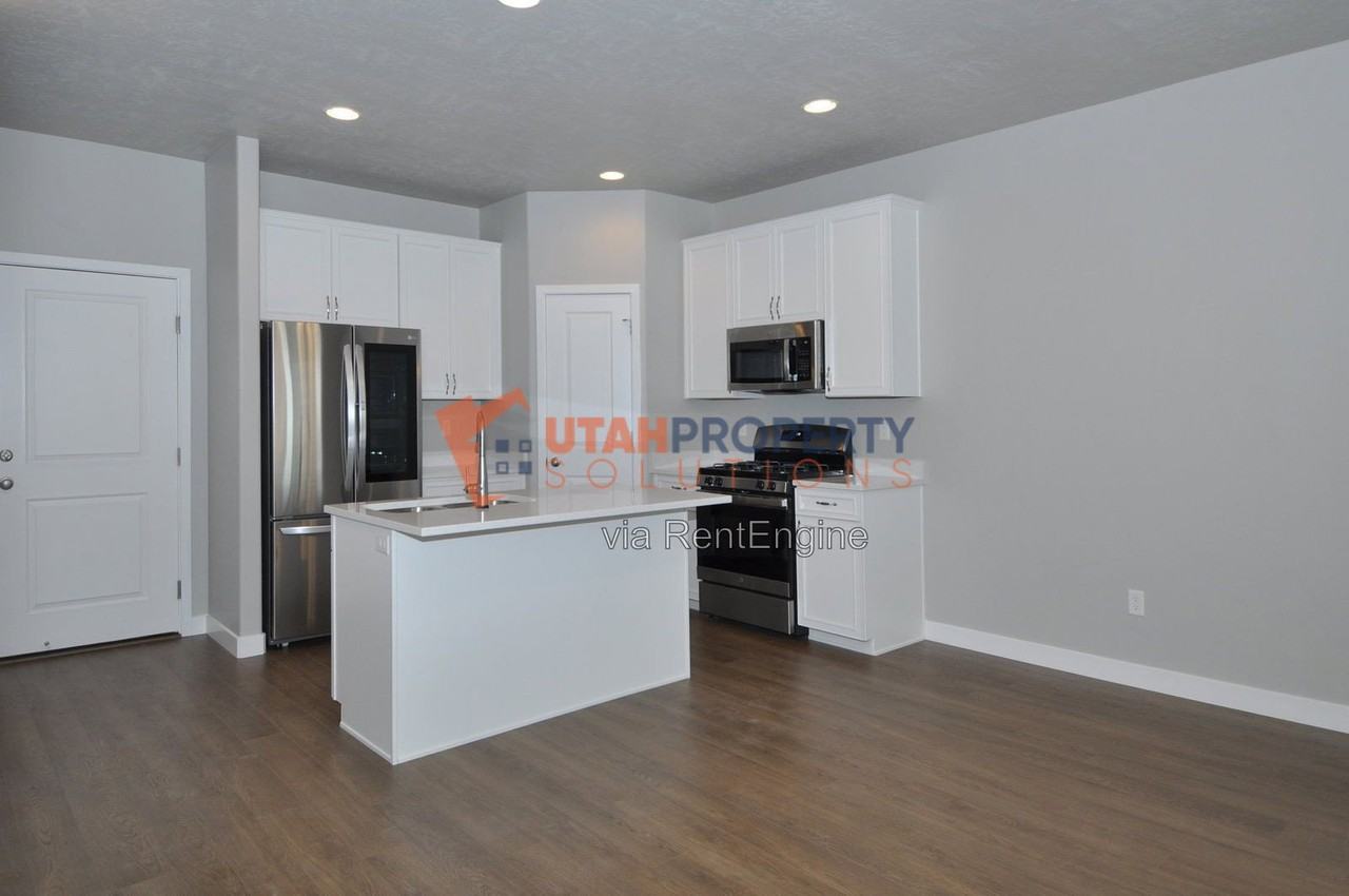 15080 S Wild Horse Way - Photo 6 of 24