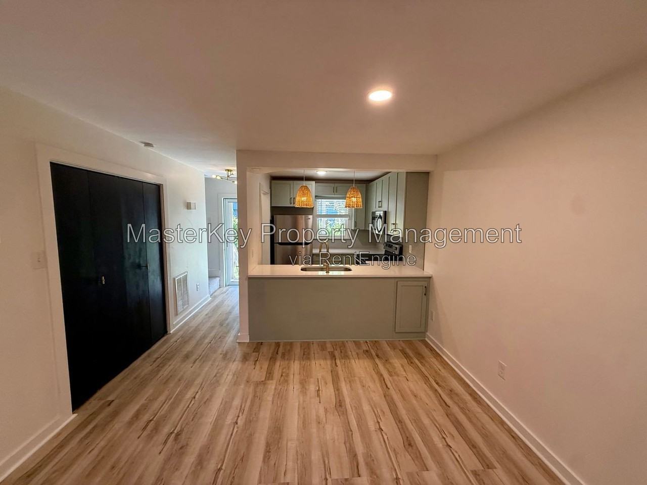 5604 Thea Ln #B - Photo 3 of 16