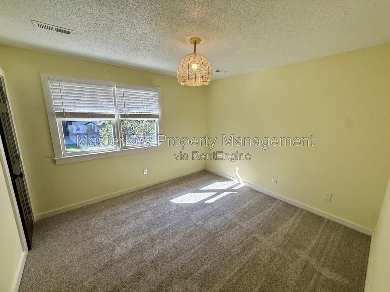 5604 Thea Ln #B - Photo 6 of 16