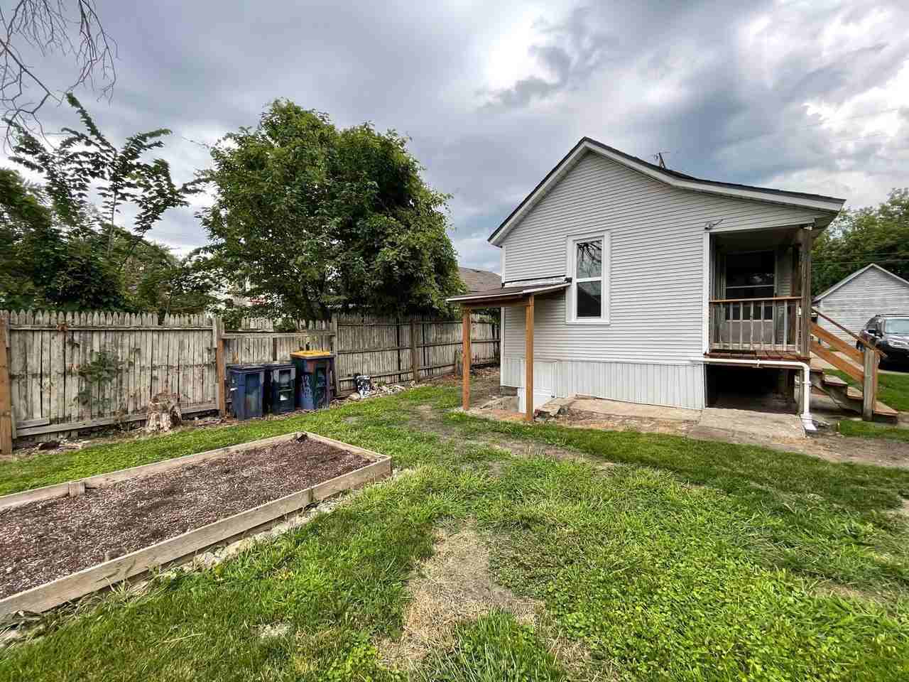 1245 Gezon Ave Nw - Photo 4 of 18