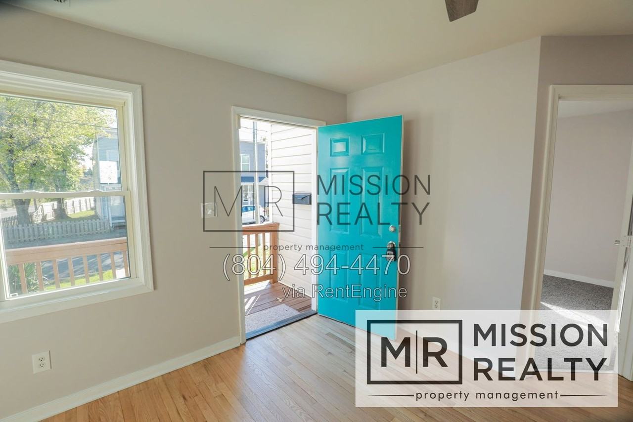 472 Hunt Ave - Photo 2 of 20