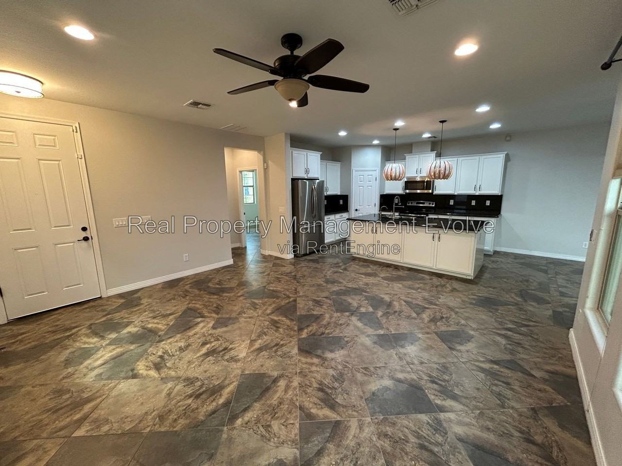 9033 W State Ave - Photo 5 of 26
