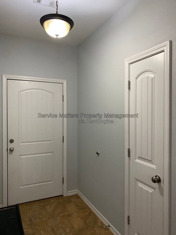 5773 Pescara Dr - Photo 3 of 22