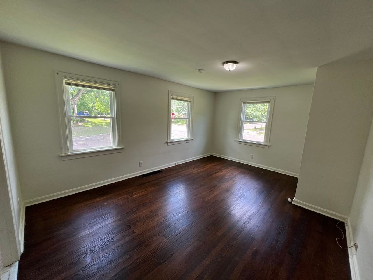 702 Burns Ave #B - Photo 2 of 9