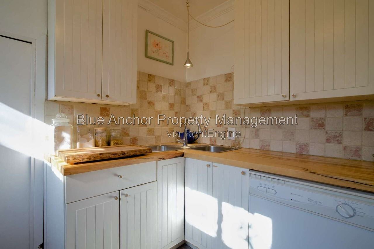 193 Queen St - Photo 7 of 38
