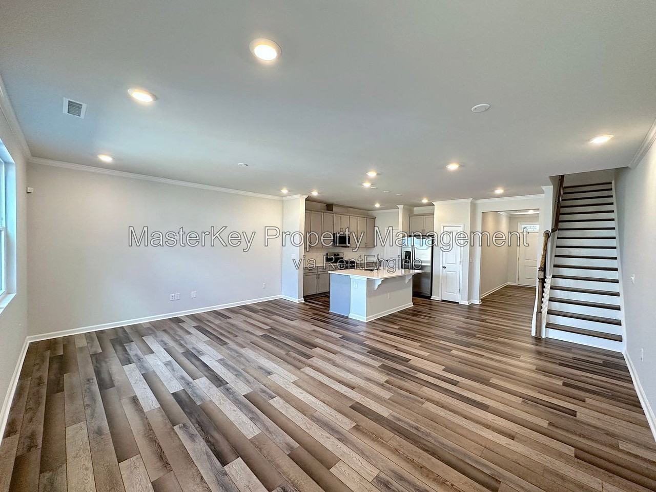 140 Millennium Dr - Photo 2 of 21