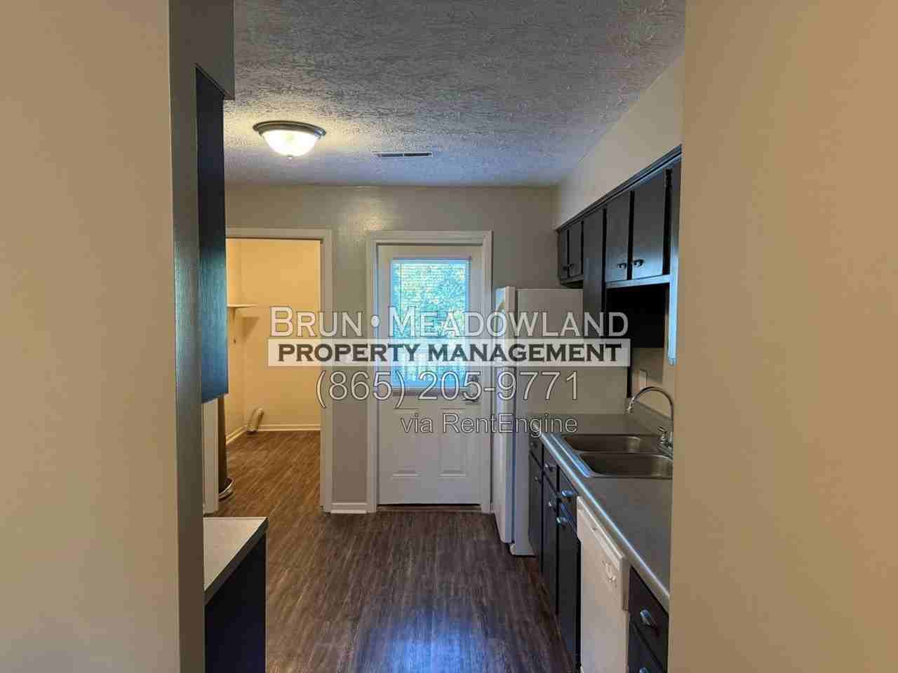 8723 Gleason Dr #D - Photo 7 of 35