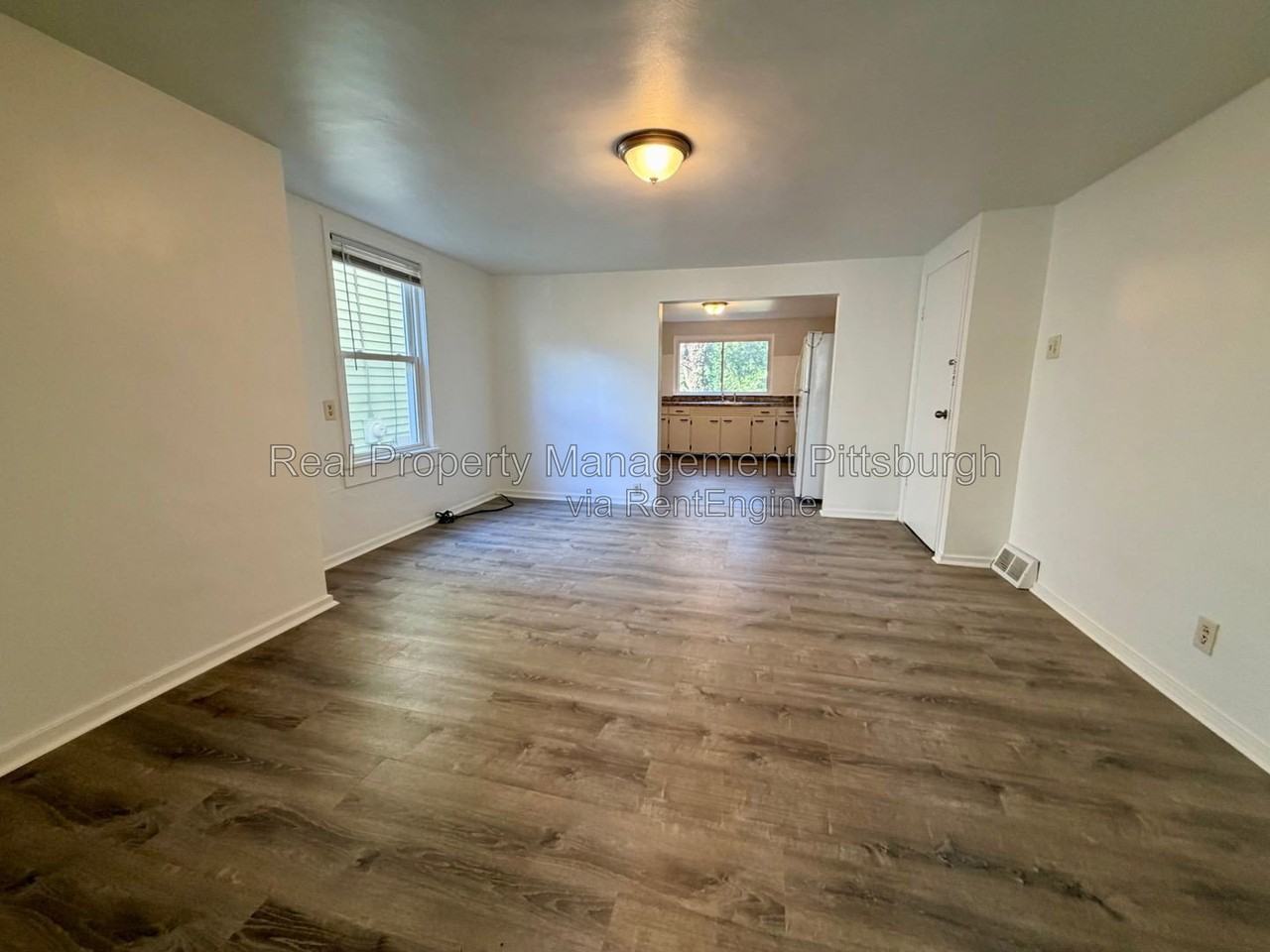 1360 Herman St #1 - Photo 4 of 11