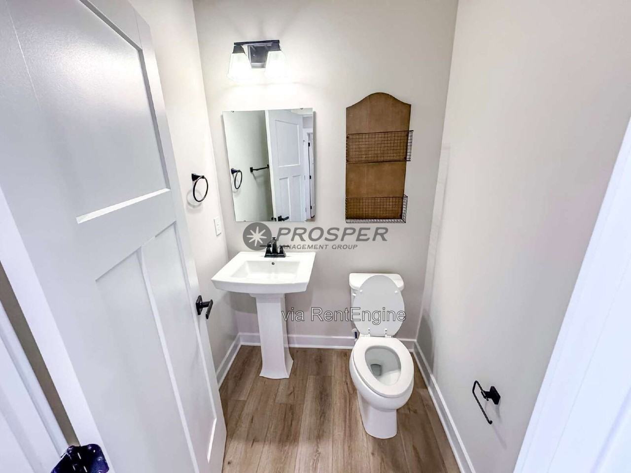 124 Dunroyal Rd - Photo 5 of 30