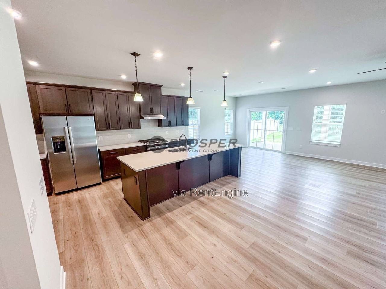 124 Dunroyal Rd - Photo 6 of 30