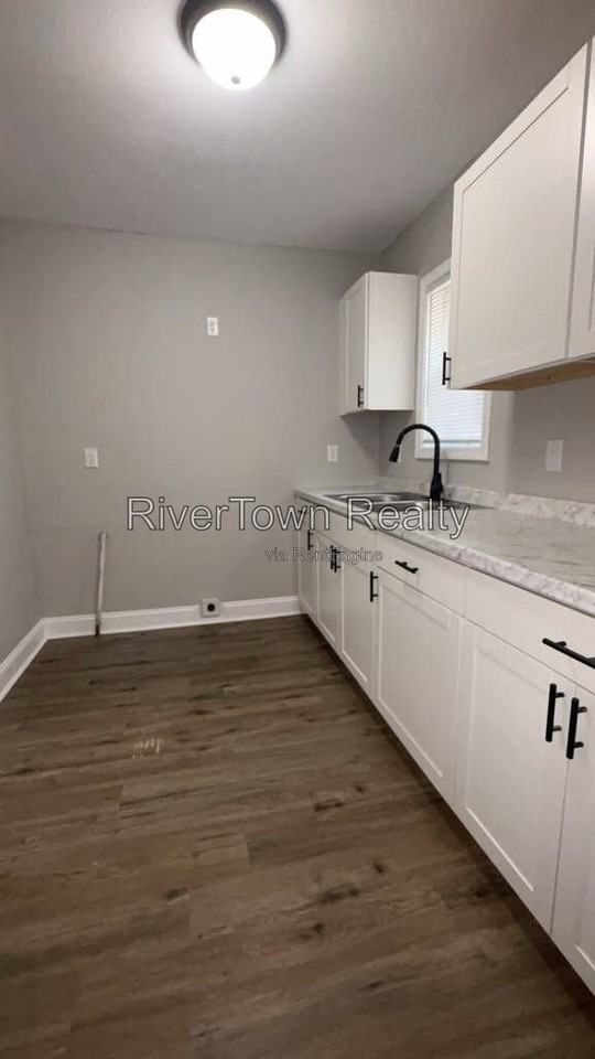 2189 Imogene St - Photo 4 of 22