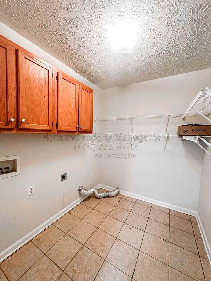 3963 Hidden Hollow Dr - Photo 7 of 17