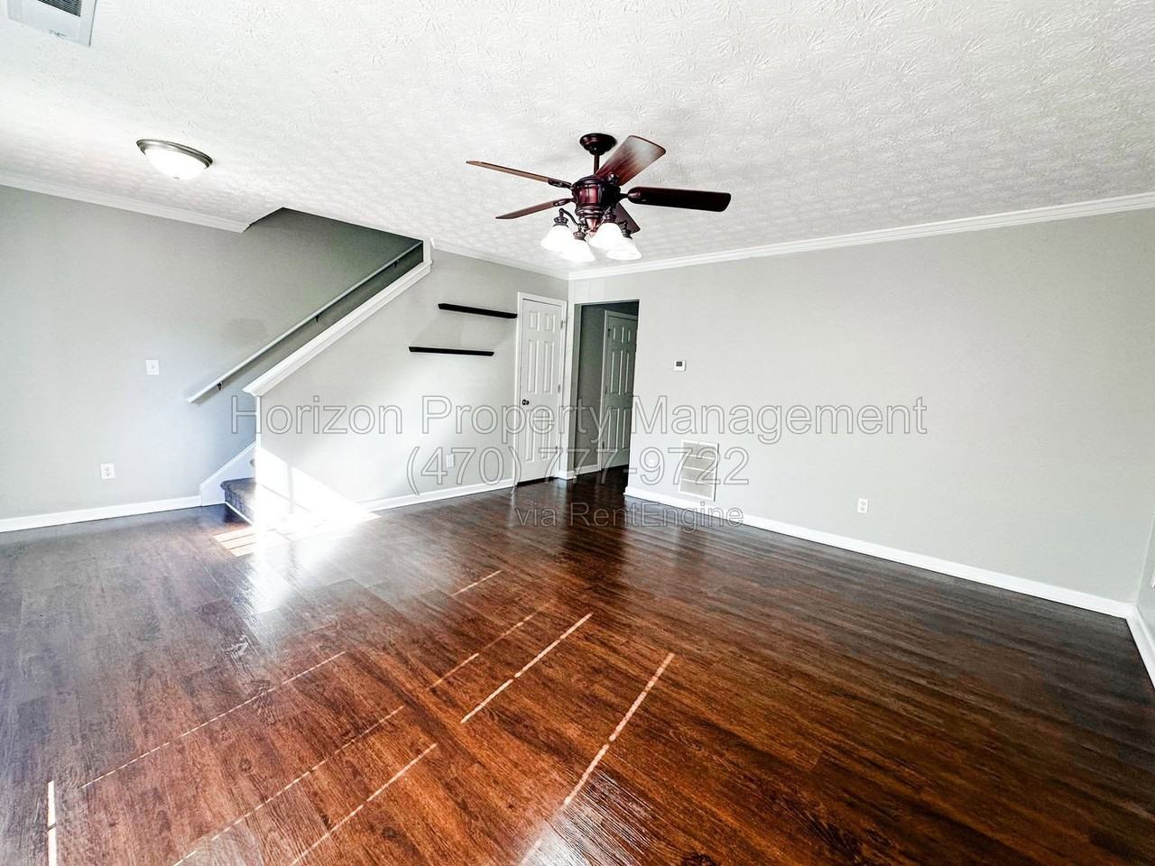 2752 Valley Green Dr - Photo 4 of 25