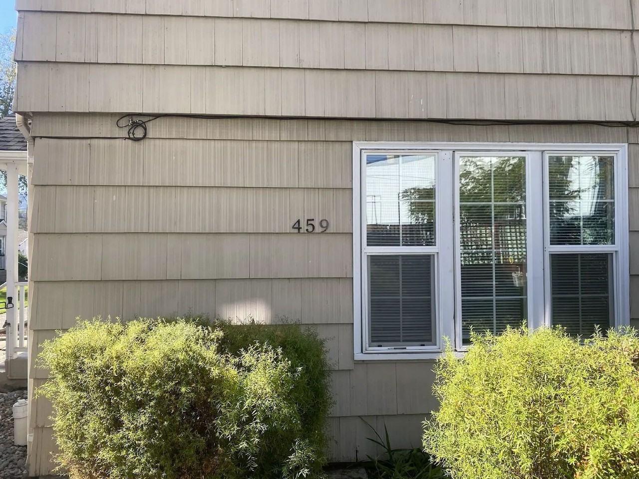459 Ne Winchester St - Photo 3 of 20